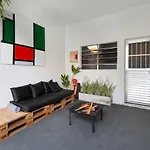 Oasis Urbano / Estudio Para Fotos E Eventos Ar-756